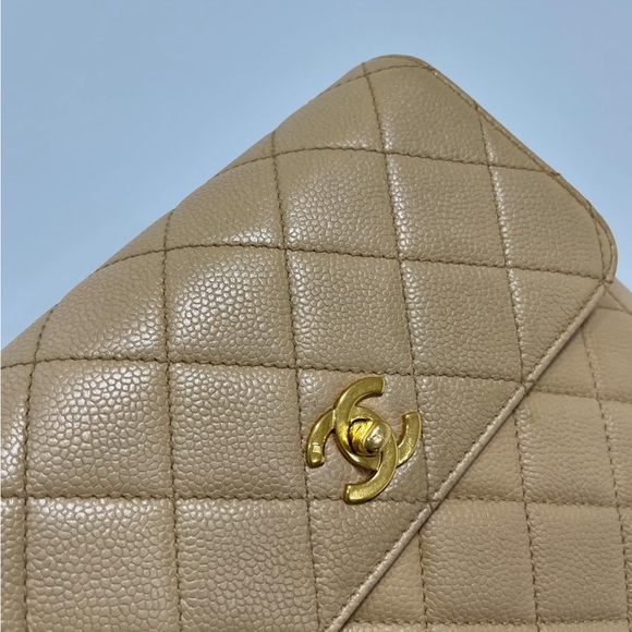 Chanel Vintage Kelly Shoulder Bag 💛 - Picture 5 of 10